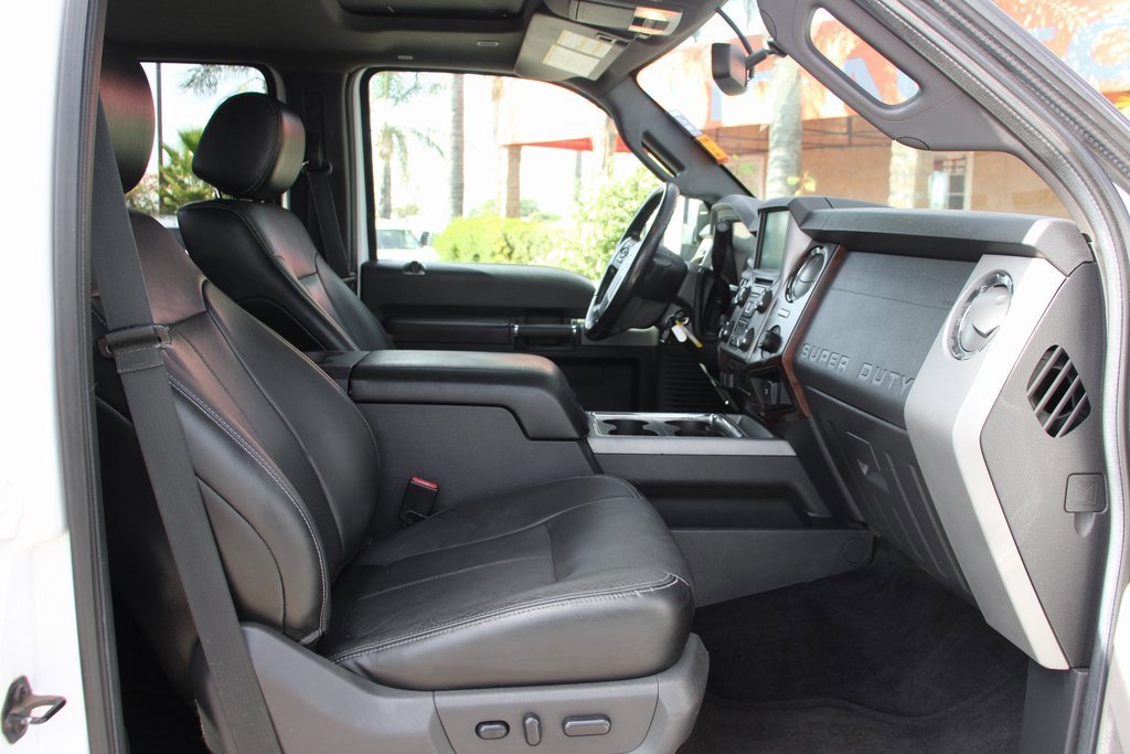 Used 2016 Ford F250 Lariat w/ Lariat Ultimate Package image 37