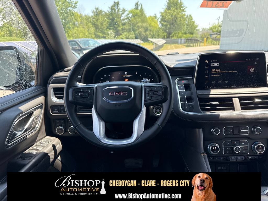 Used 2024 GMC Yukon XL SLT AWD/4WD image 16