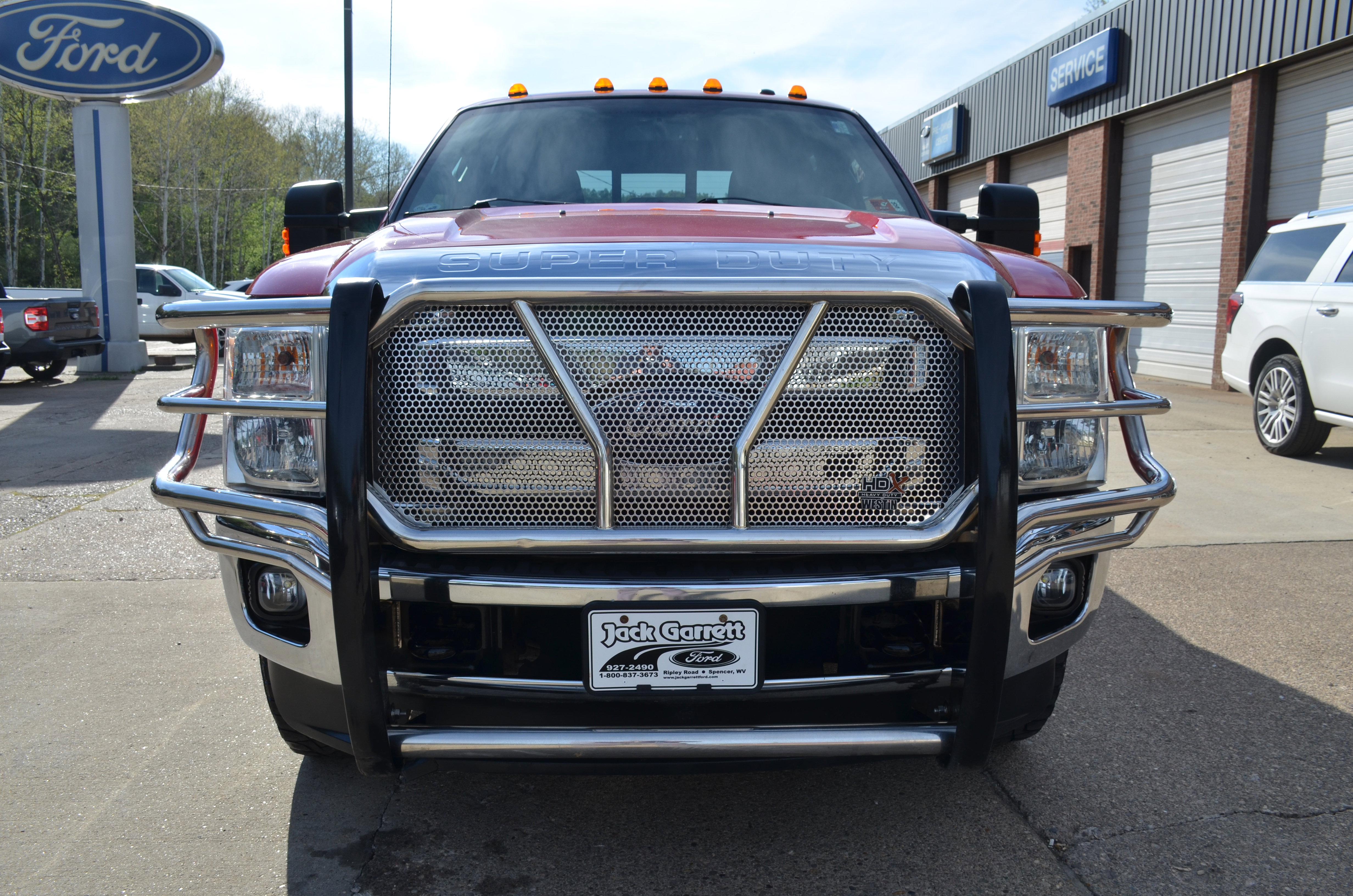 Used 2014 Ford F350 Lariat w/ Lariat Interior Package image 2