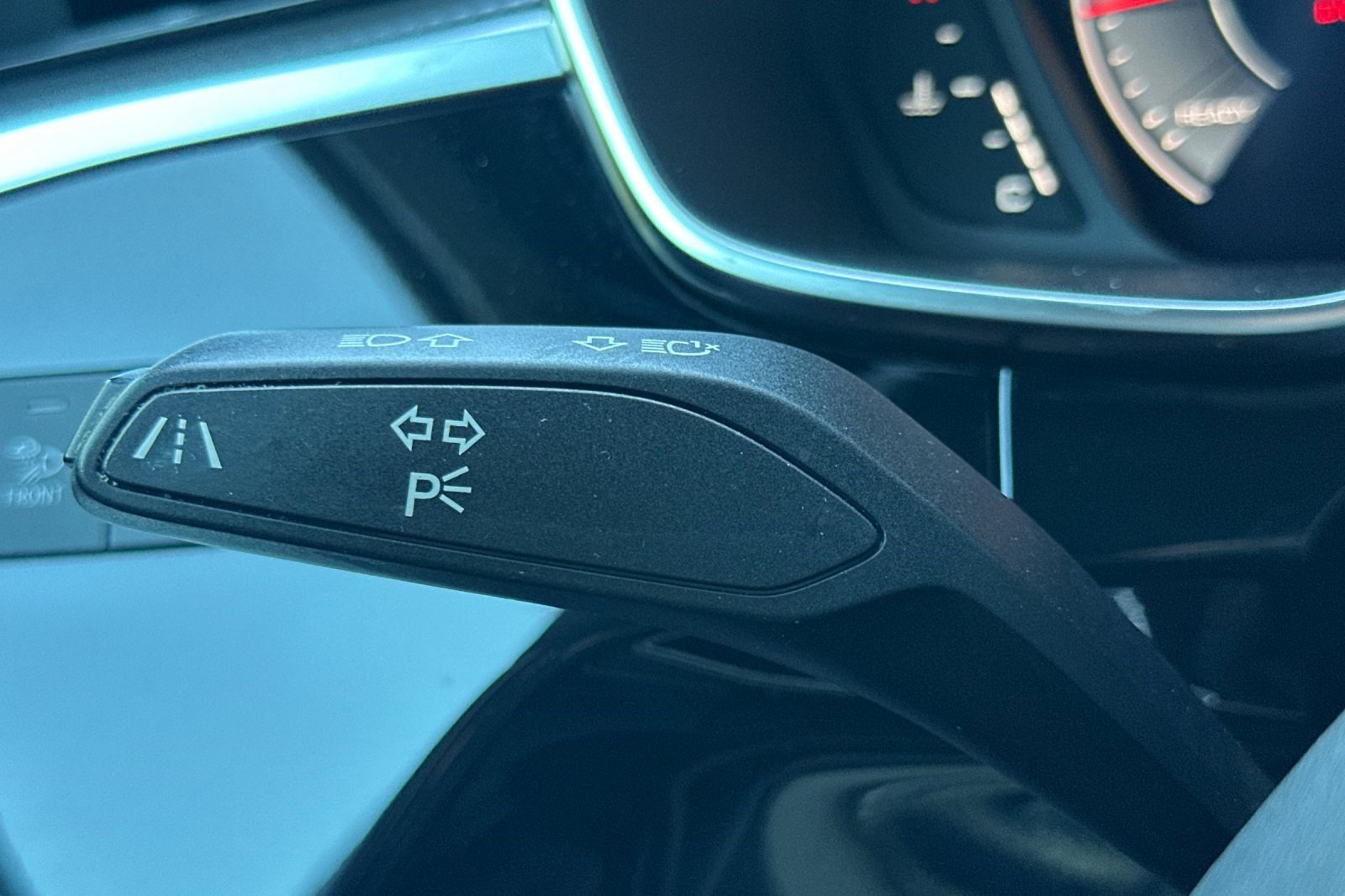 Used 2019 Audi Q3 2.0T Premium Plus image 33