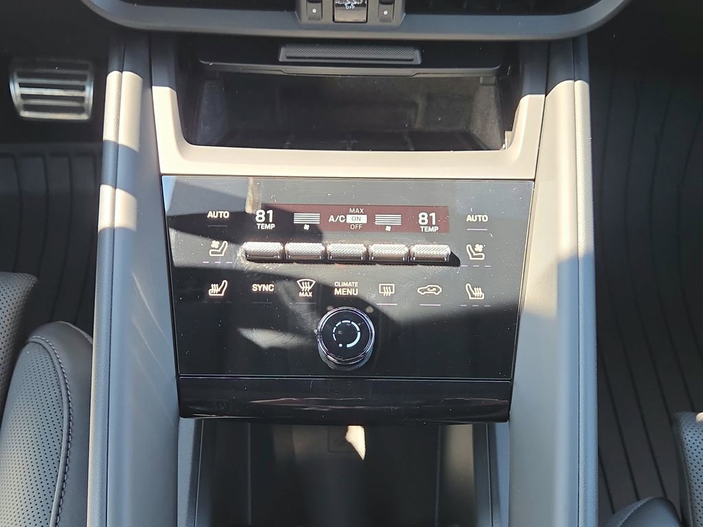 Certified 2025 Porsche Macan 4S Electric image 13