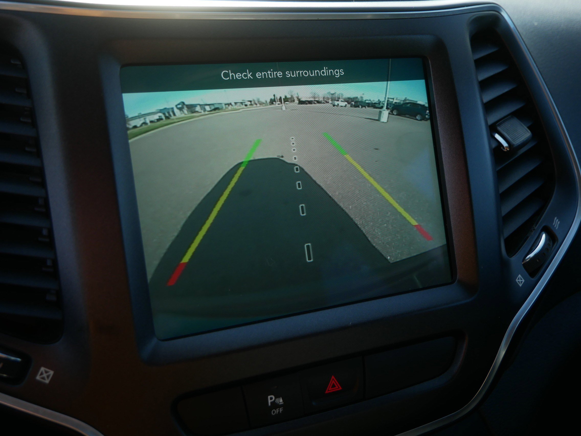 Used 2020 Jeep Cherokee Trailhawk w/ Cold Weather Group image 33