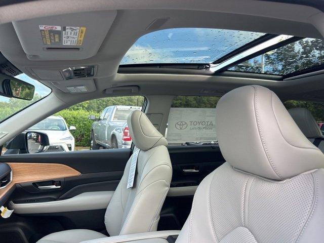 New 2026 Toyota Grand Highlander Limited image 35