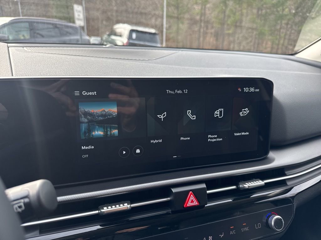 New 2026 Kia Sportage S image 2