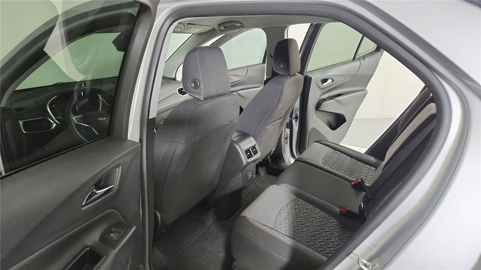 Used 2022 Chevrolet Equinox LT FWD image 16