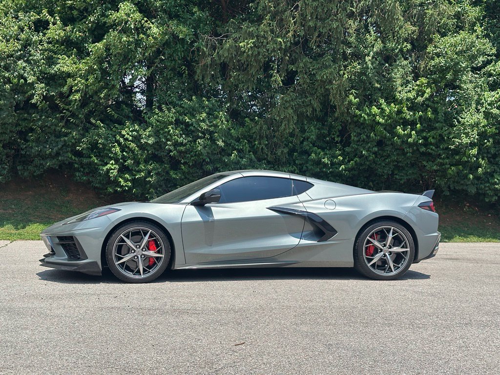 Used 2022 Chevrolet Corvette Stingray Preferred Cpe w/ Z51 Performance Package RWD image 5