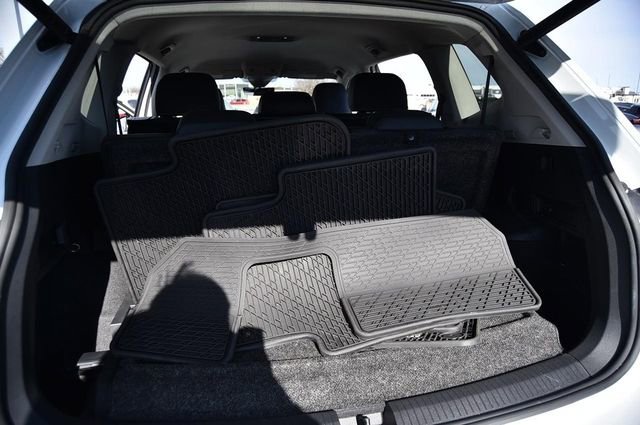 Certified 2023 Volkswagen Tiguan SE image 25
