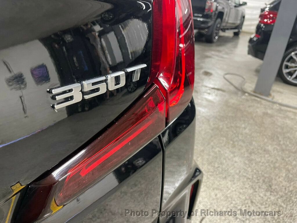 Used 2024 Cadillac XT4 Premium Luxury image 8