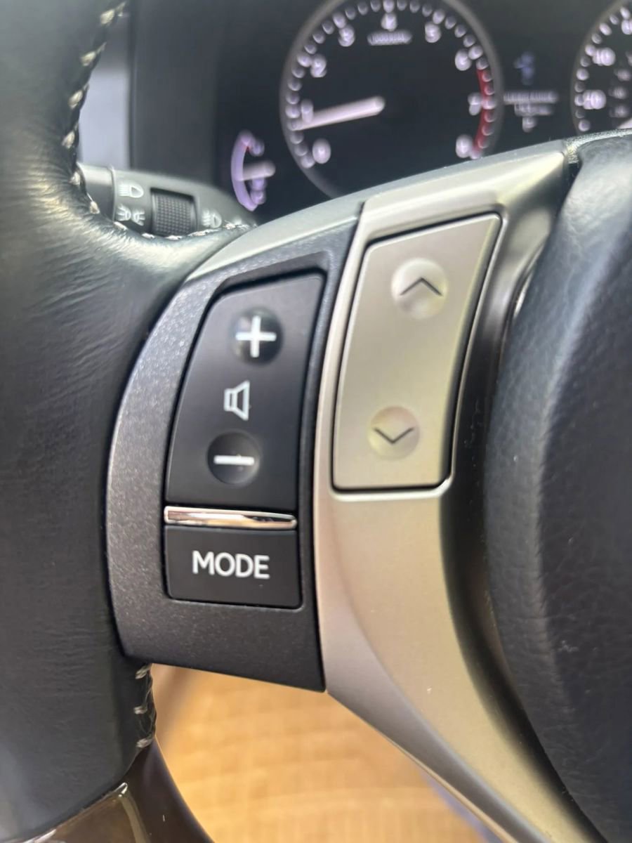 Used 2014 Lexus ES 350 w/ Premium Package FWD image 20