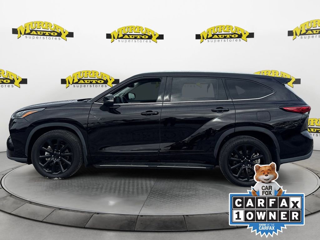 Used 2022 Toyota Highlander Limited image 2