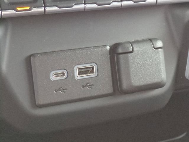 Used 2023 Chevrolet Silverado 1500 Custom Trail Boss image 24