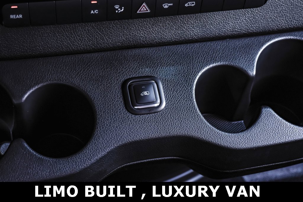 Used 2023 Mercedes-Benz Sprinter 2500 image 31