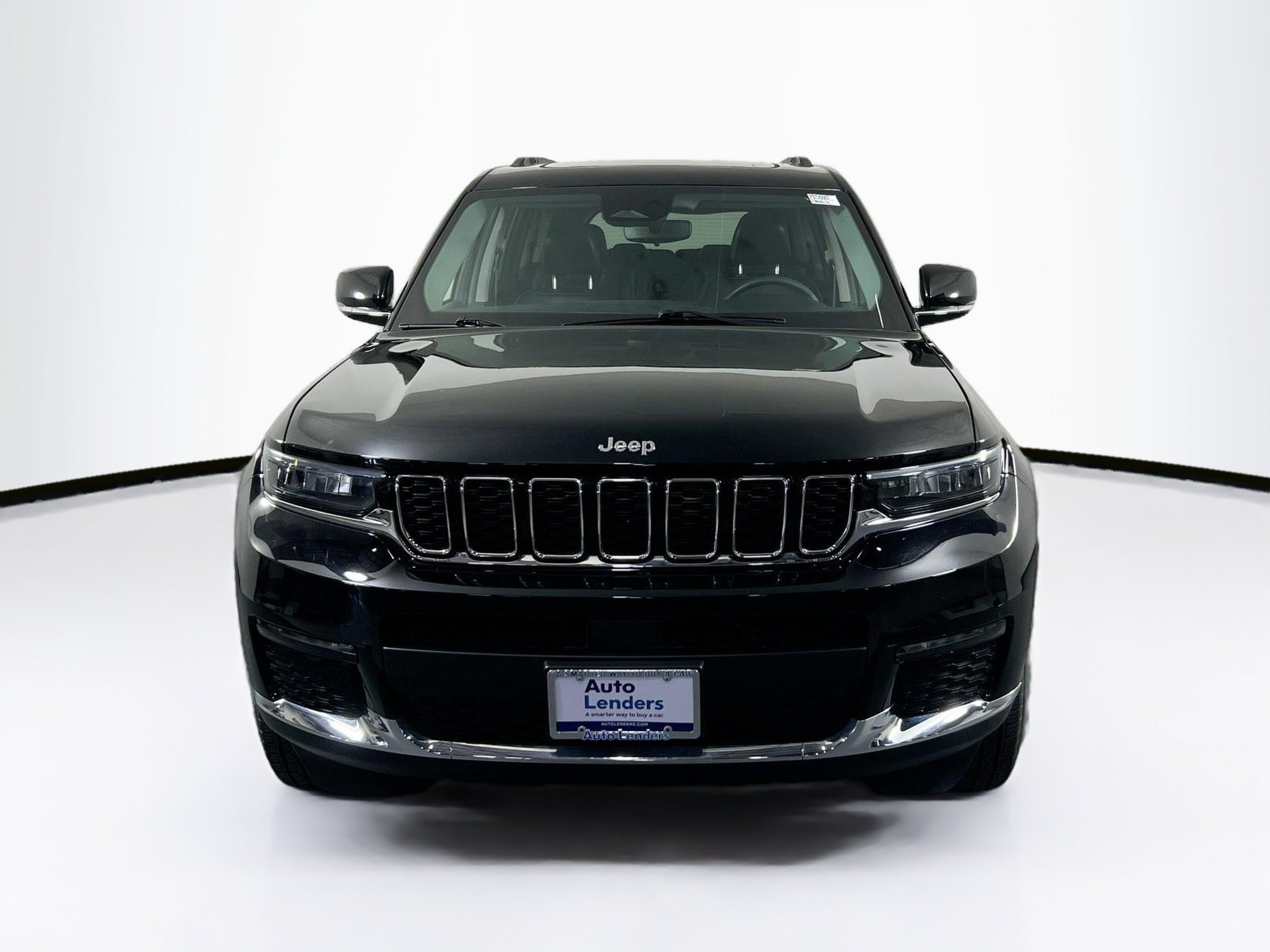 Used 2023 Jeep Grand Cherokee L Limited AWD/4WD image 2