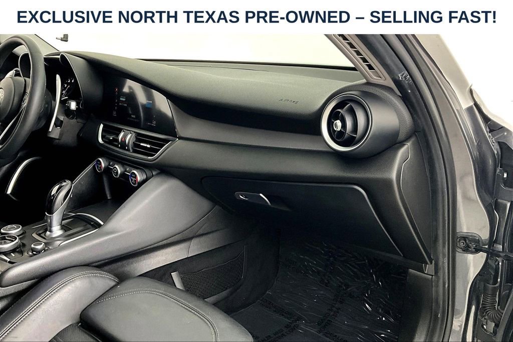 Used 2019 Alfa Romeo Giulia Ti Sport w/ Quick Order Package 22U Sport RWD image 21