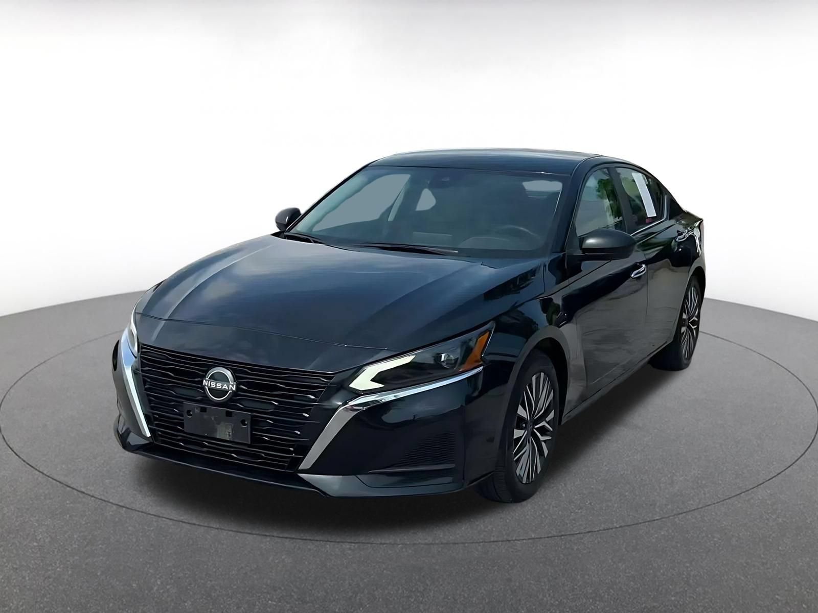 Used 2025 Nissan Altima 2.5 SV FWD image 5