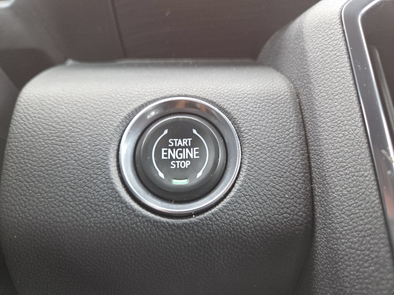 Used 2024 GMC Acadia AT4 w/ Super Cruise Package AWD/4WD image 12