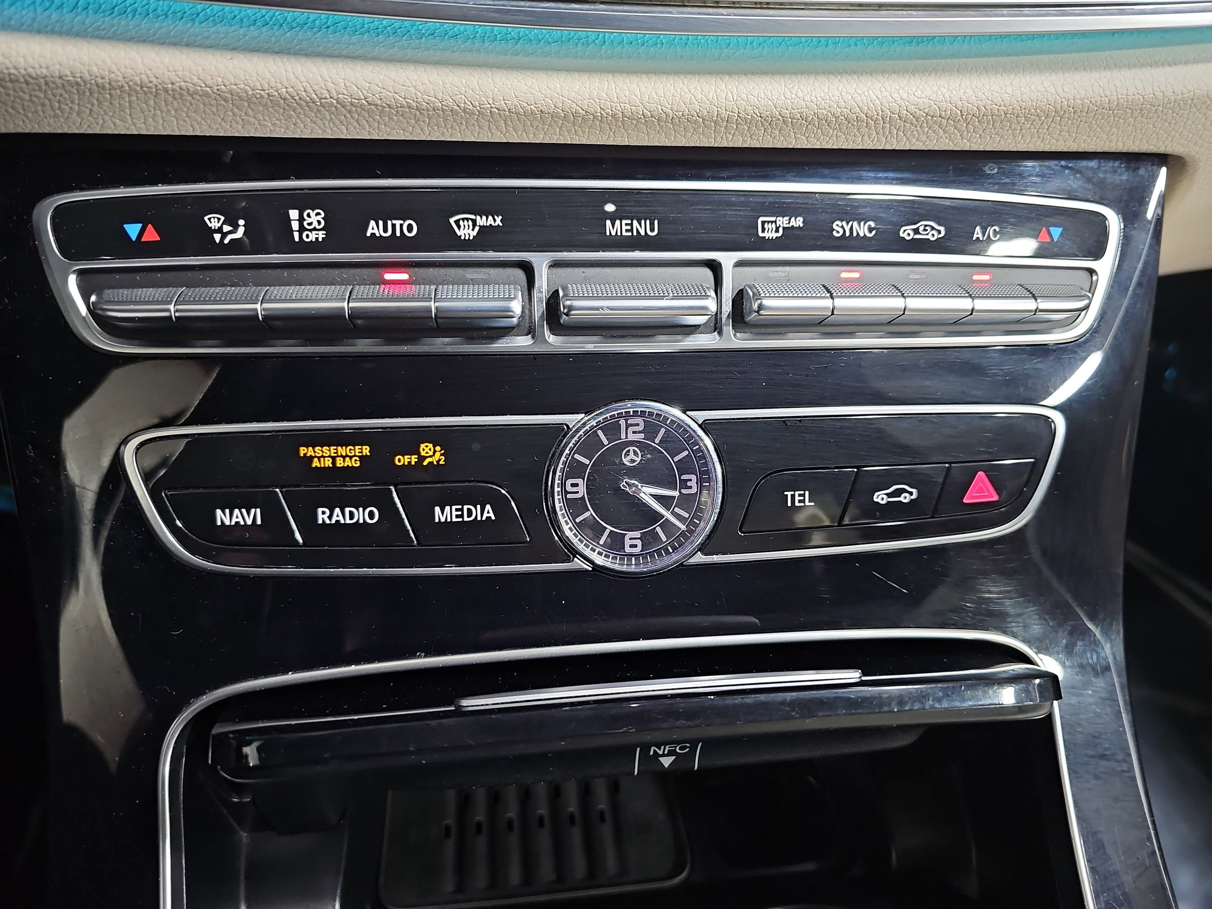 Used 2018 Mercedes-Benz E 300 image 21