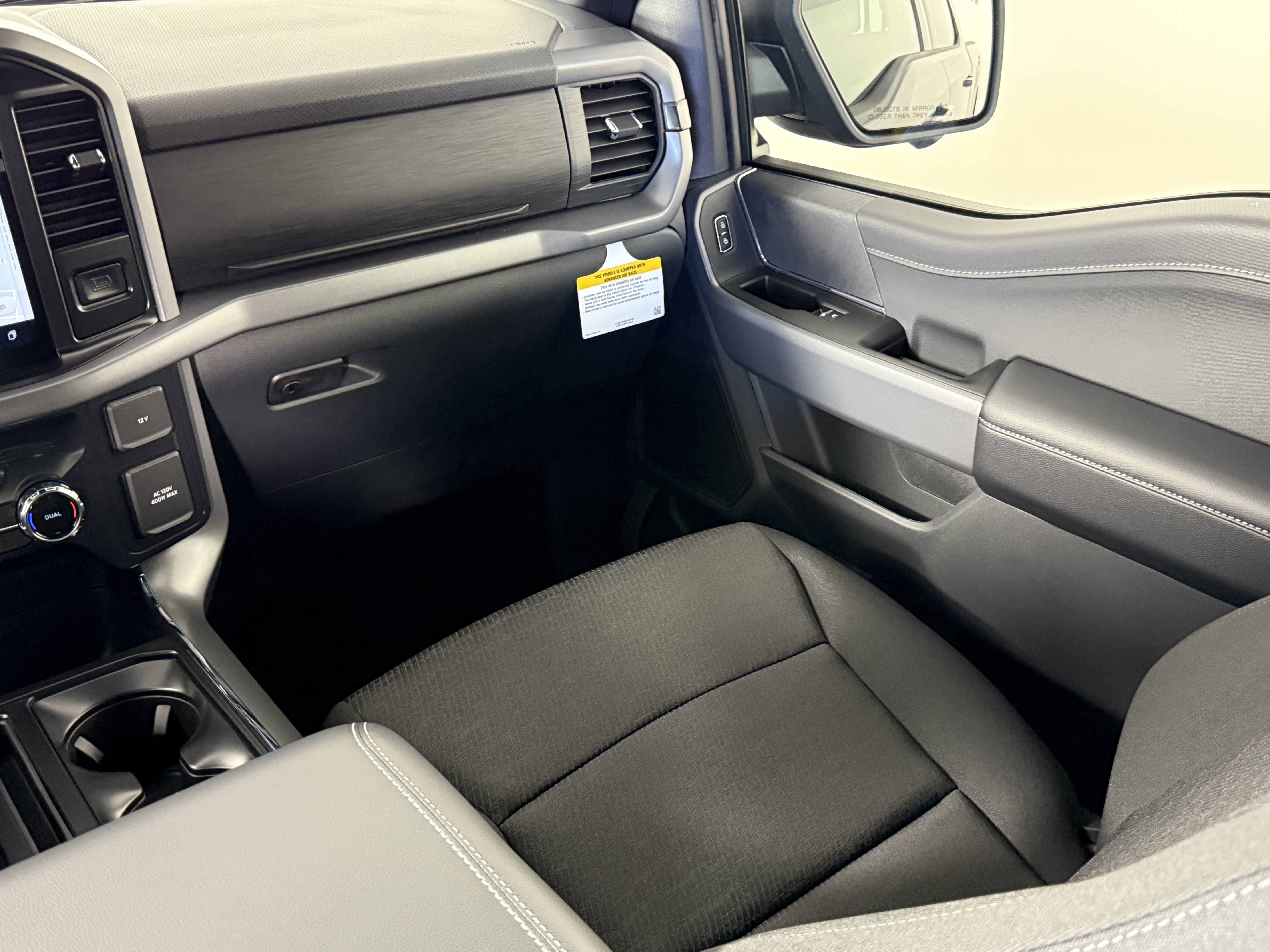 New 2025 Ford F150 XLT image 15