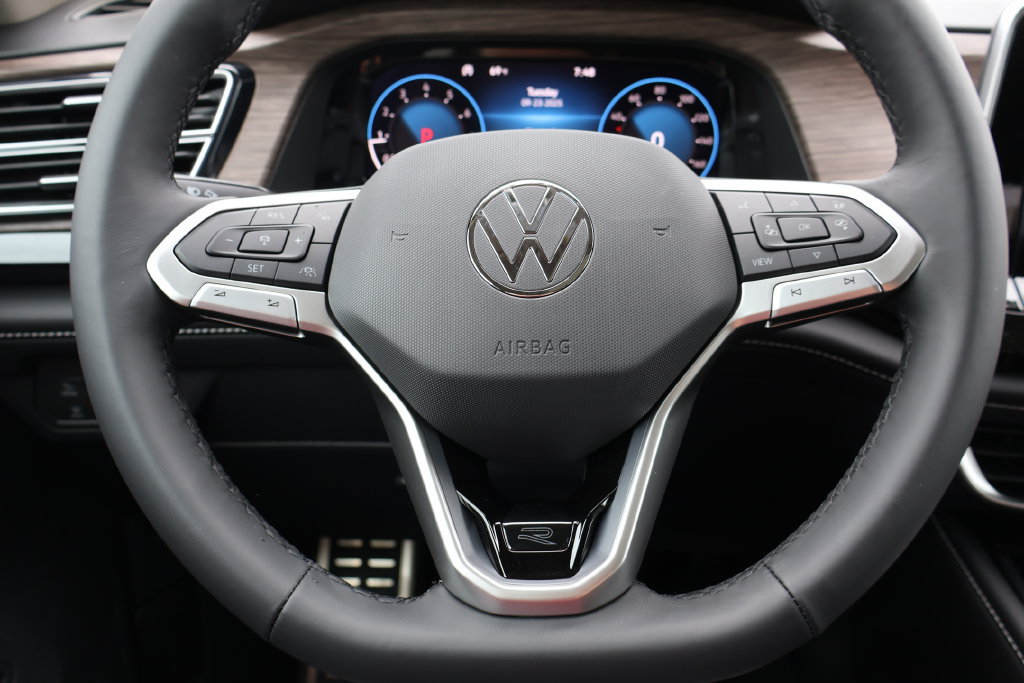 Used 2026 Volkswagen Atlas SEL Premium R-Line AWD/4WD image 23