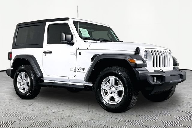 Used 2023 Jeep Wrangler Sport AWD/4WD image 3