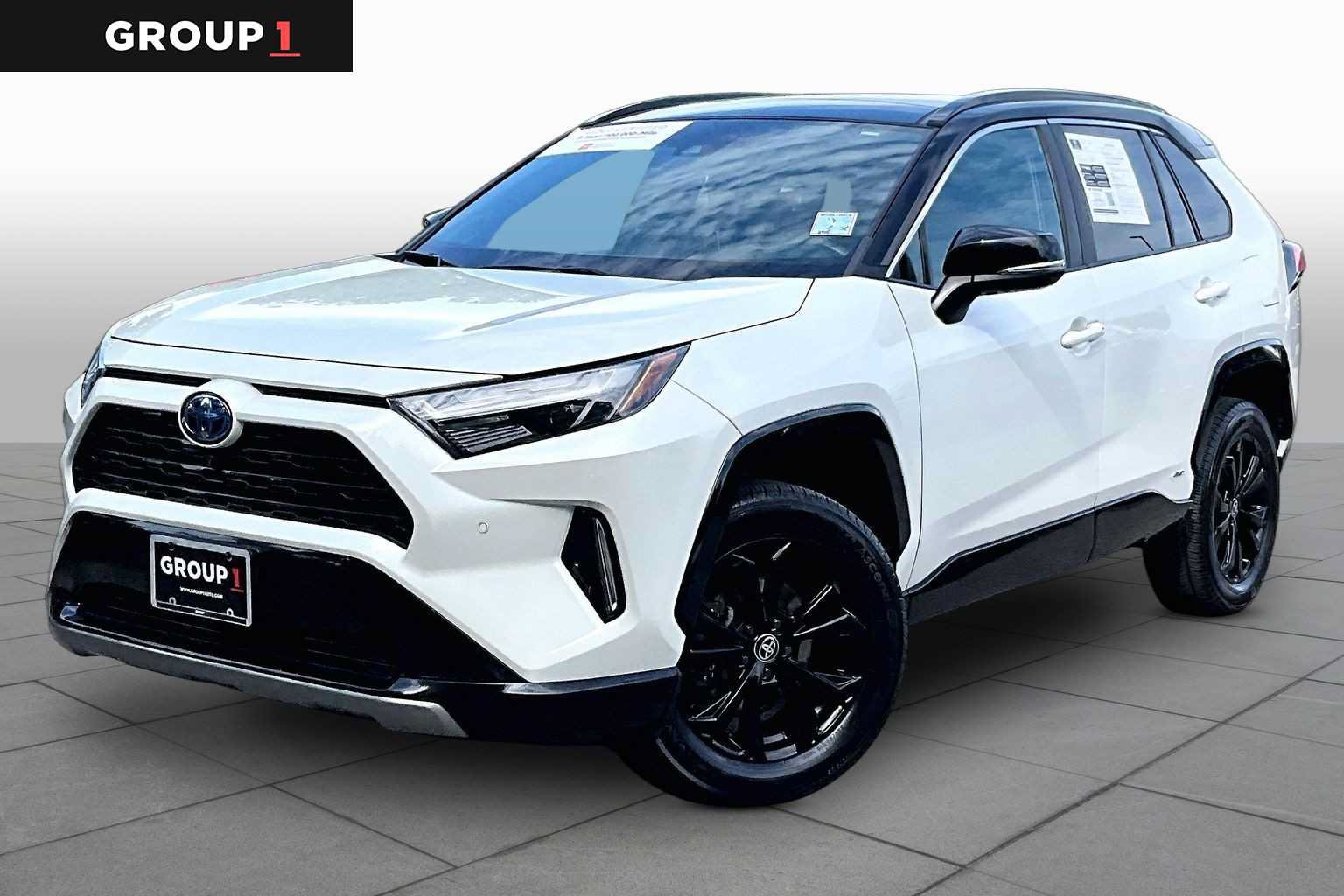 Certified 2022 Toyota RAV4 XSE AWD/4WD image 1