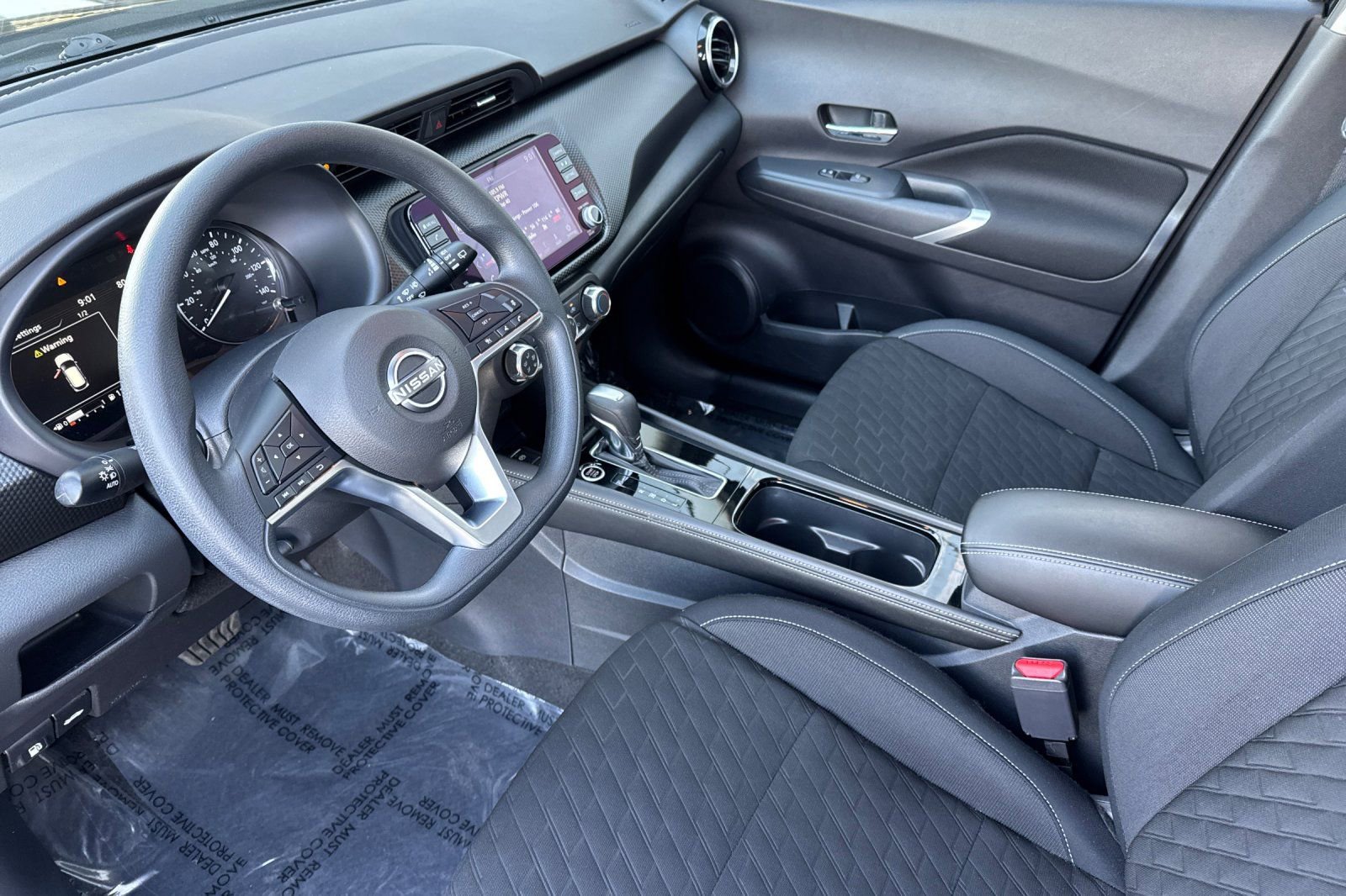 Used 2023 Nissan Kicks SV image 9