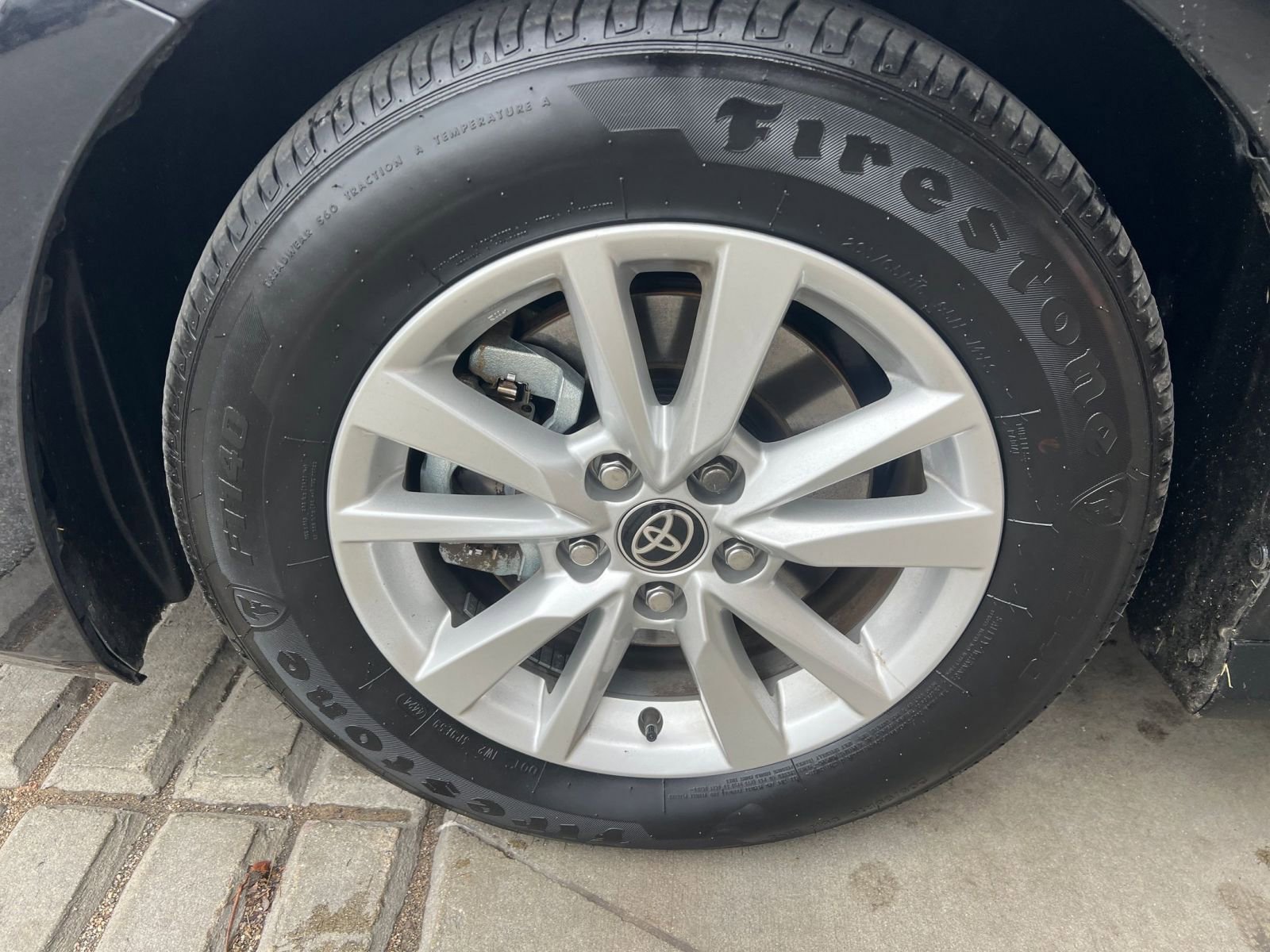 Used 2025 Toyota Camry LE image 30