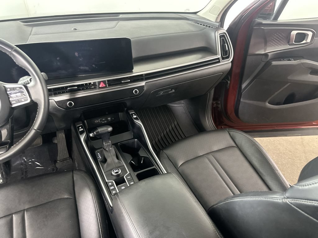 Used 2024 Kia Sorento S FWD image 22