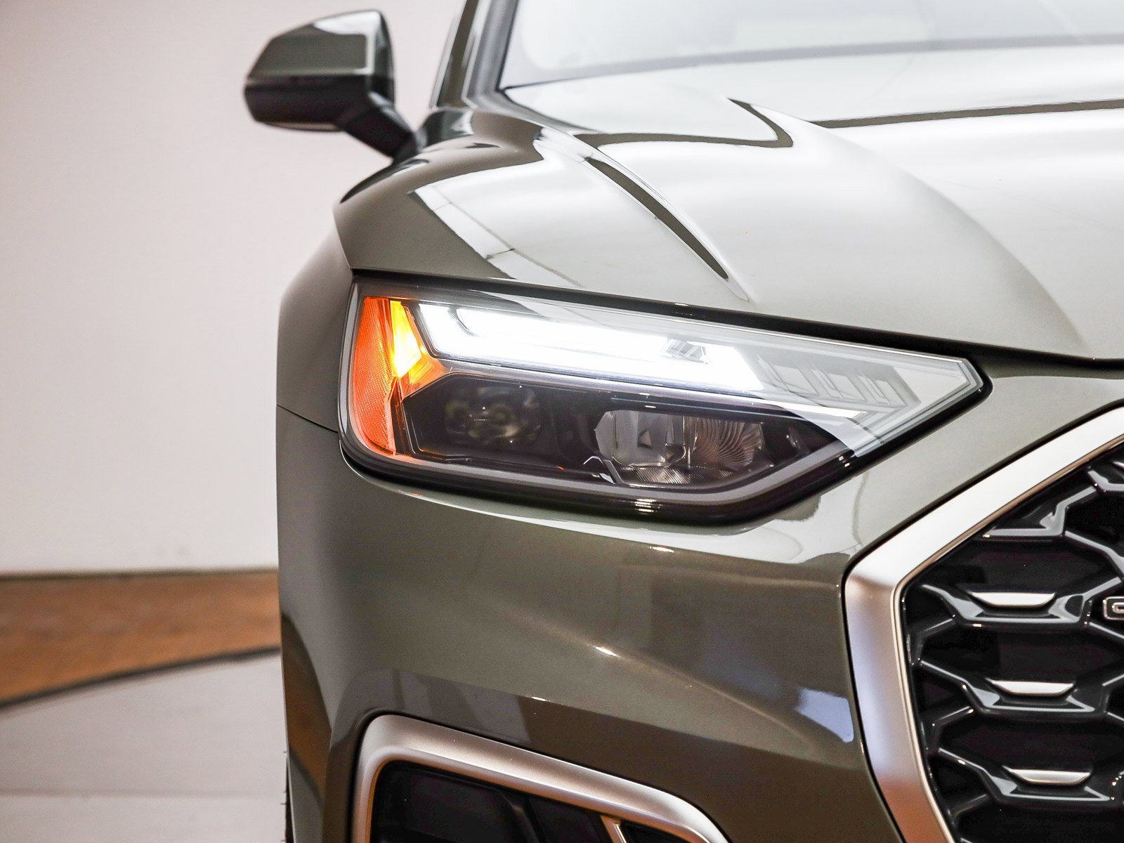 Used 2023 Audi Q5 2.0T Premium Plus w/ Premium Plus Package image 5