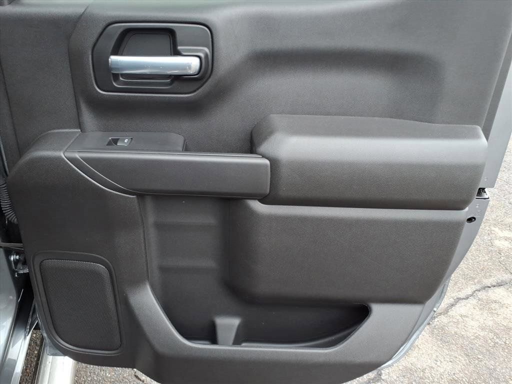 Used 2021 Chevrolet Silverado 1500 LT image 17