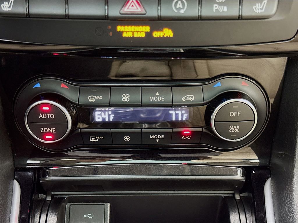 Used 2018 INFINITI QX30 Premium w/ Navigation Package image 20