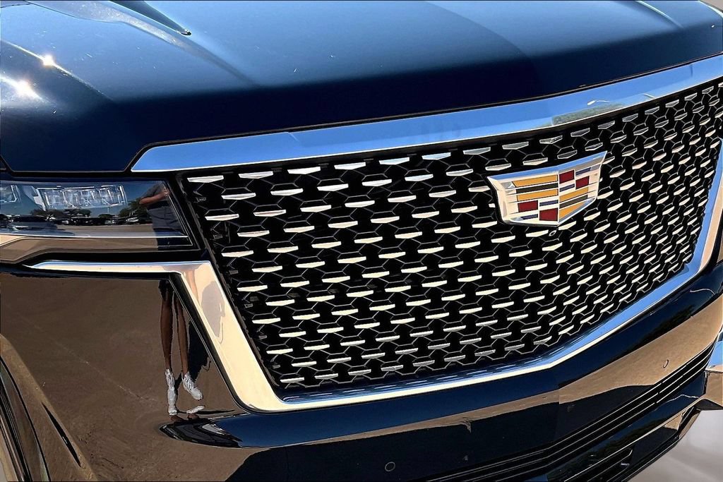 Used 2022 Cadillac Escalade Premium Luxury w/ Performance Package AWD/4WD image 31