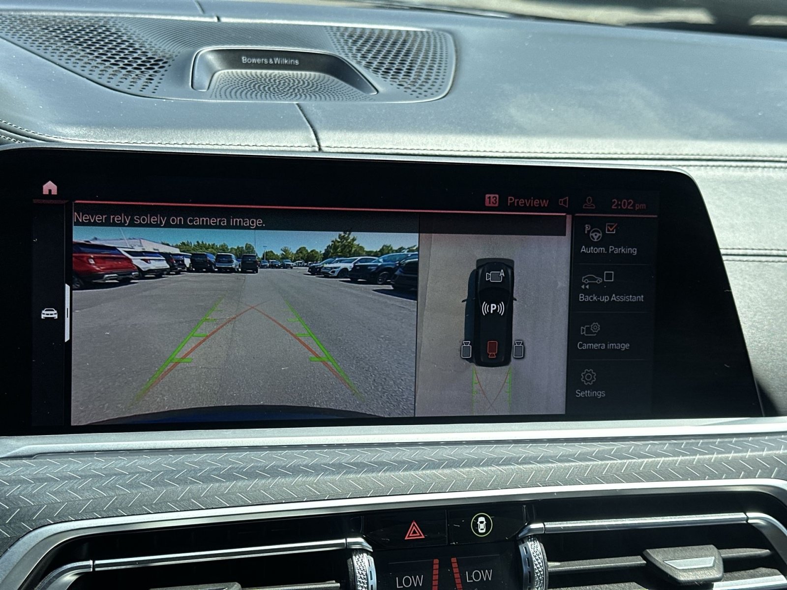 Used 2020 BMW X7 M50i w/ Dynamic Handling Package AWD/4WD image 20