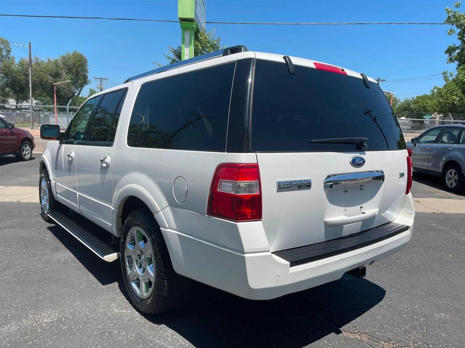 Used 2013 Ford Expedition EL Limited AWD/4WD image 5