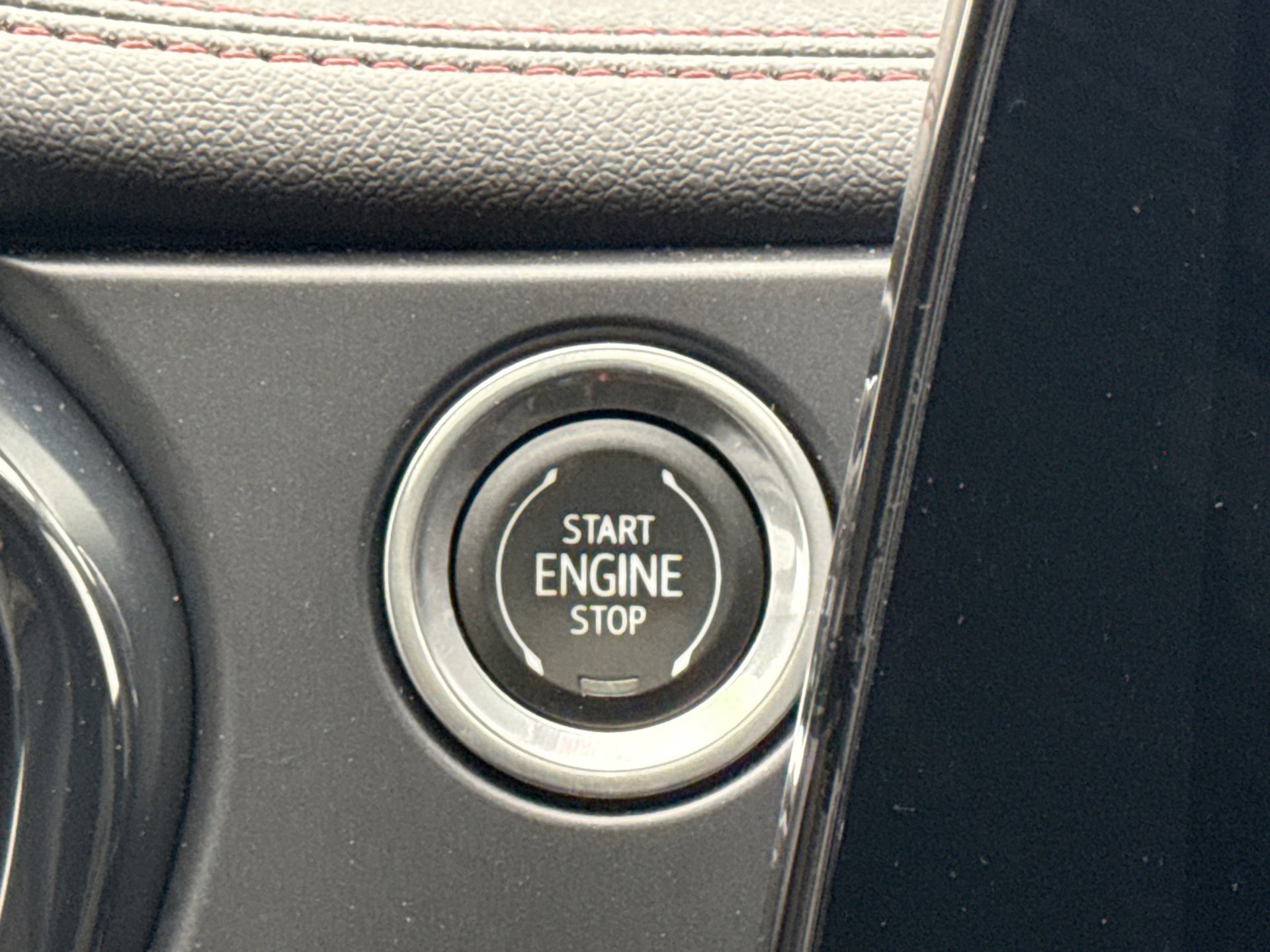 Used 2023 Chevrolet Blazer RS w/ Enhanced Convenience Package image 23