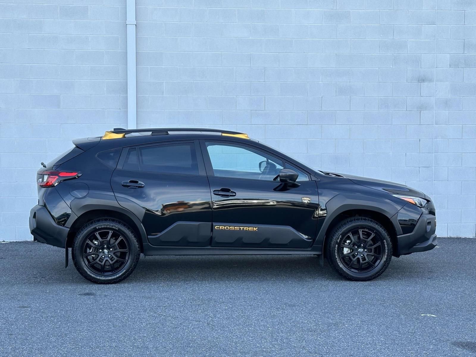 Used 2024 Subaru Crosstrek 2.5i Wilderness w/ Wilderness Package image 8