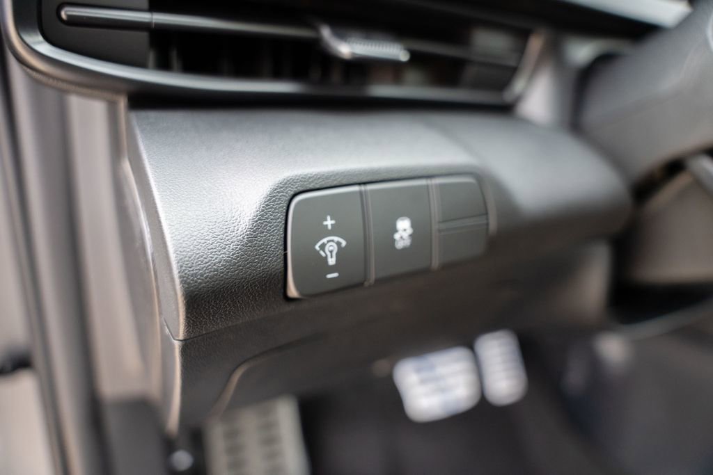New 2025 Hyundai Elantra Sport image 20