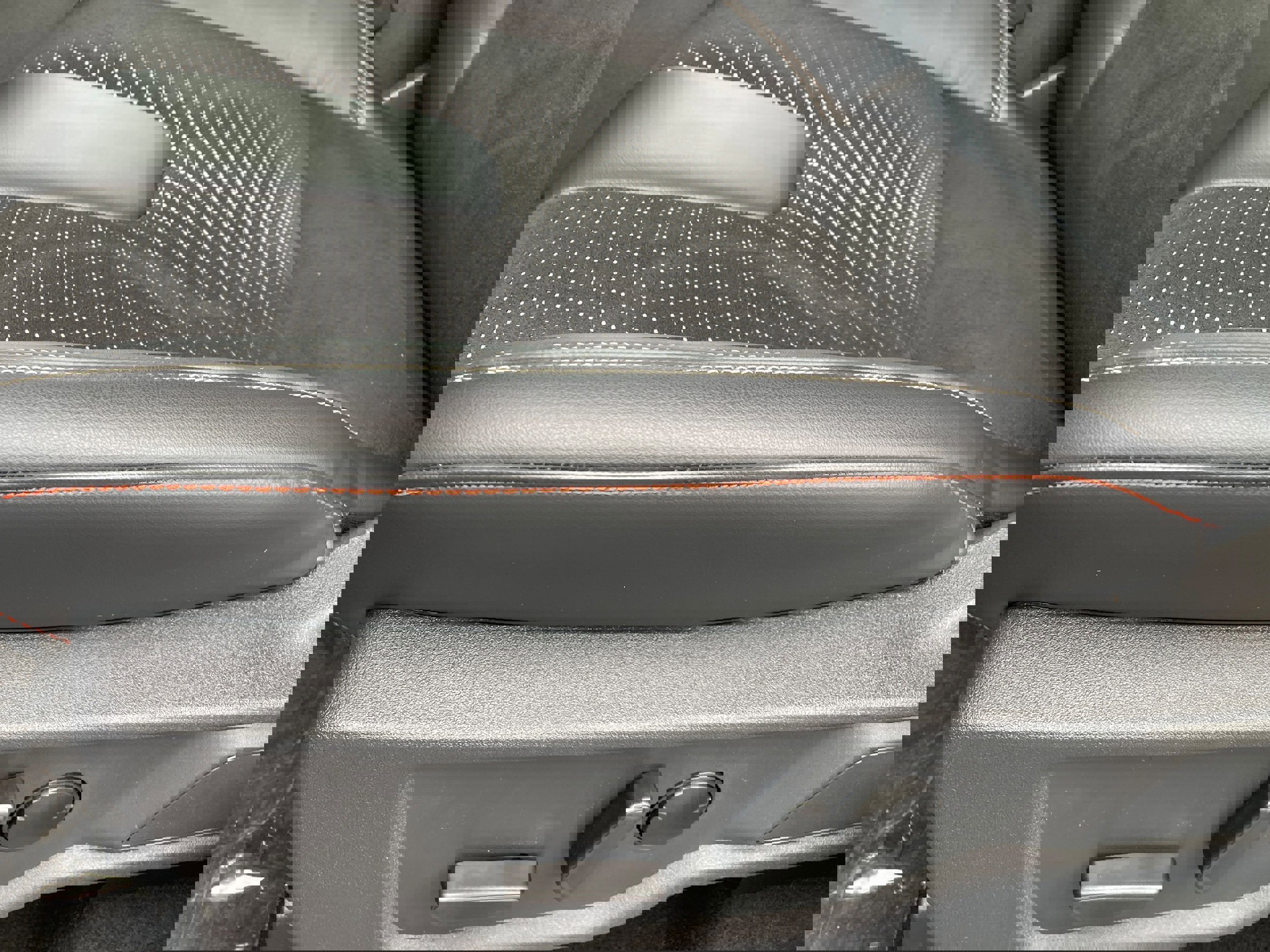 New 2025 Ford Bronco Raptor w/ Interior Carbon Fiber Pack image 10