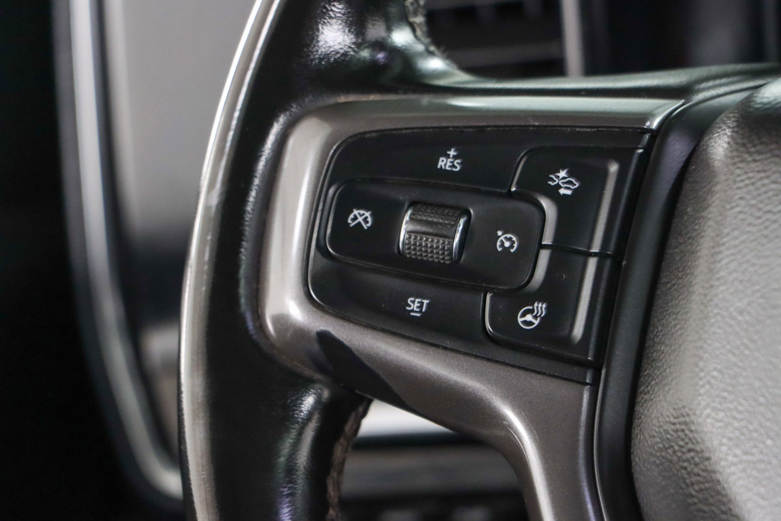Used 2024 Chevrolet Silverado 3500 High Country w/ High Country Premium Package AWD/4WD image 14
