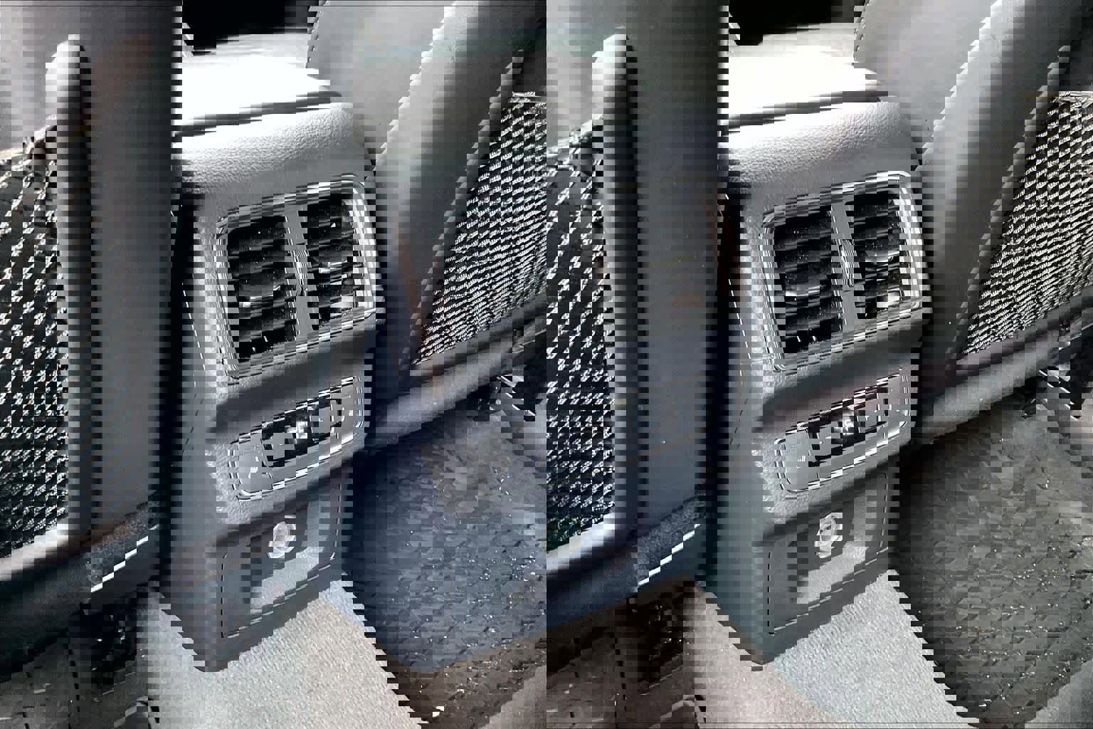 Used 2018 Audi SQ5 Premium Plus w/ S Sport Package image 35