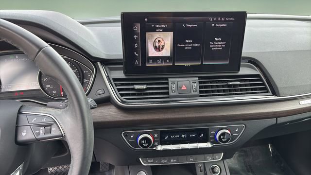 Used 2024 Audi Q5 2.0T Premium w/ Convenience Package image 10