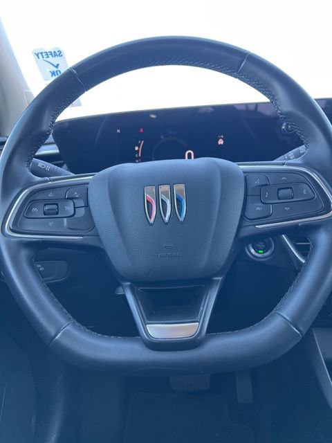 Used 2024 Buick Encore GX Sport Touring image 11