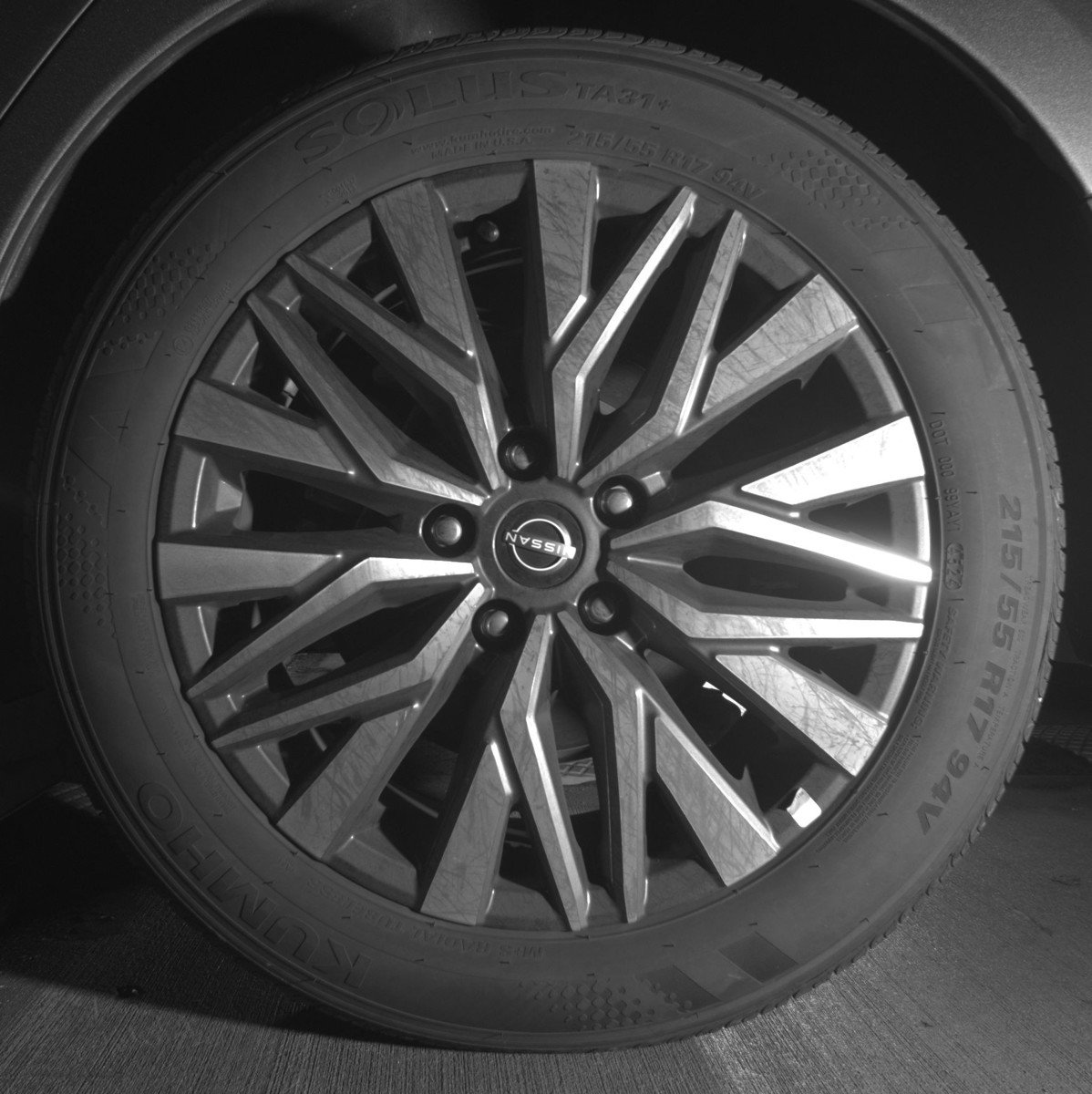 Used 2025 Nissan Altima 2.5 SV image 14