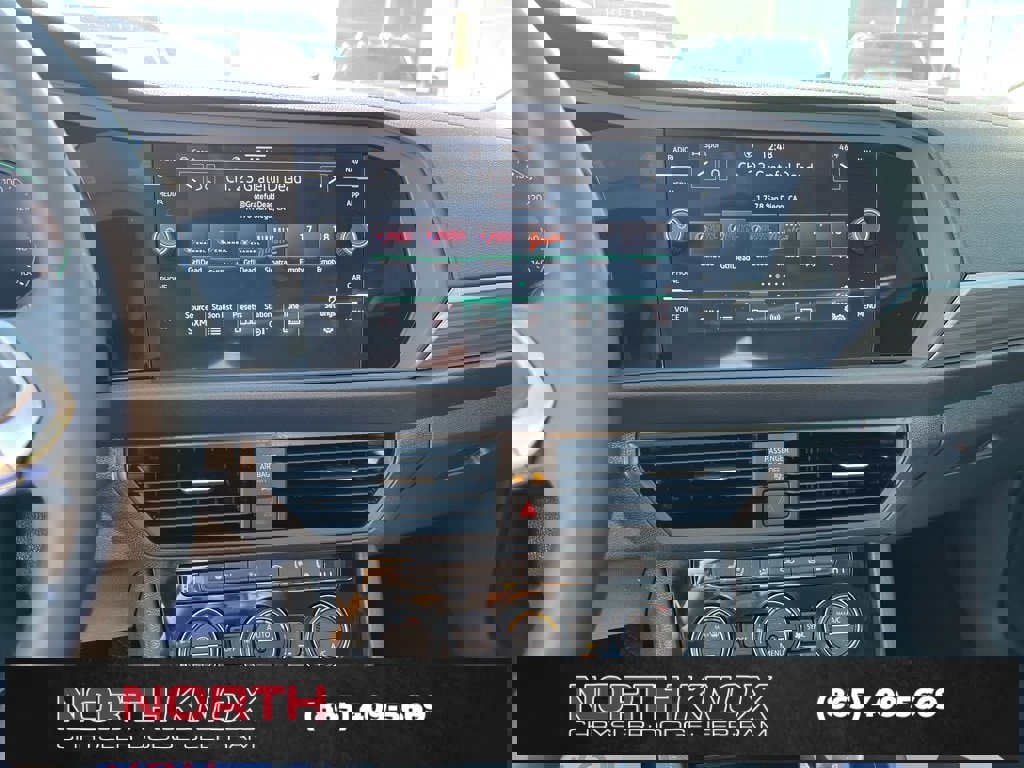 Used 2024 Volkswagen Jetta SEL image 11