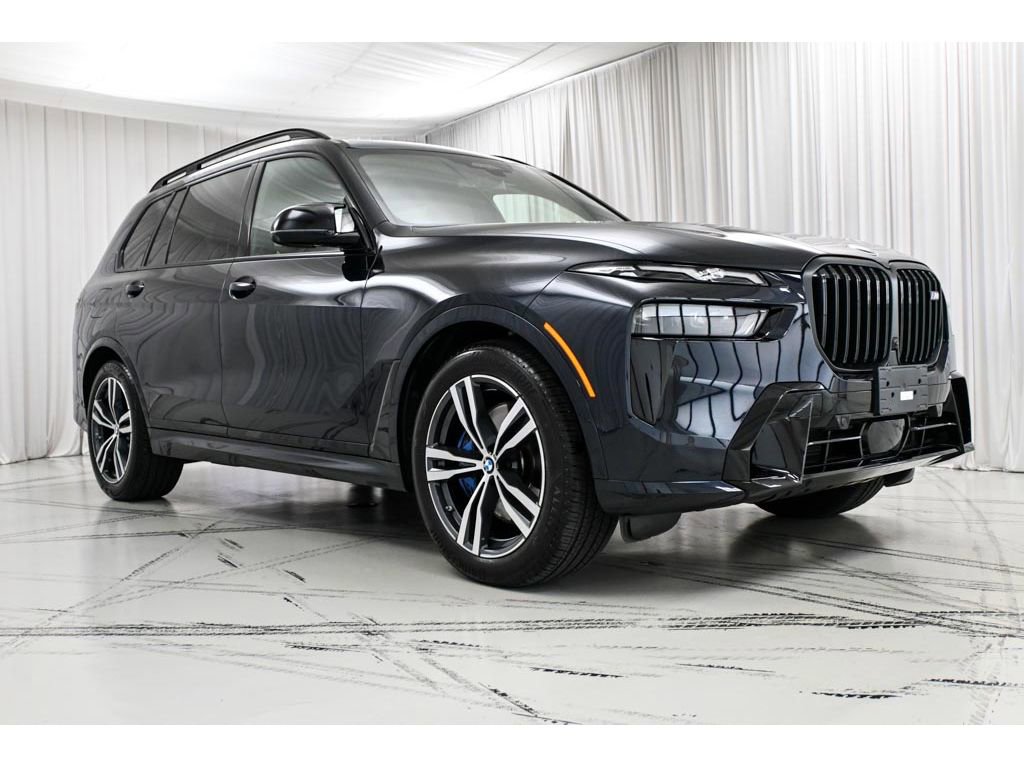 Used 2025 BMW X7 M60i AWD/4WD image 2