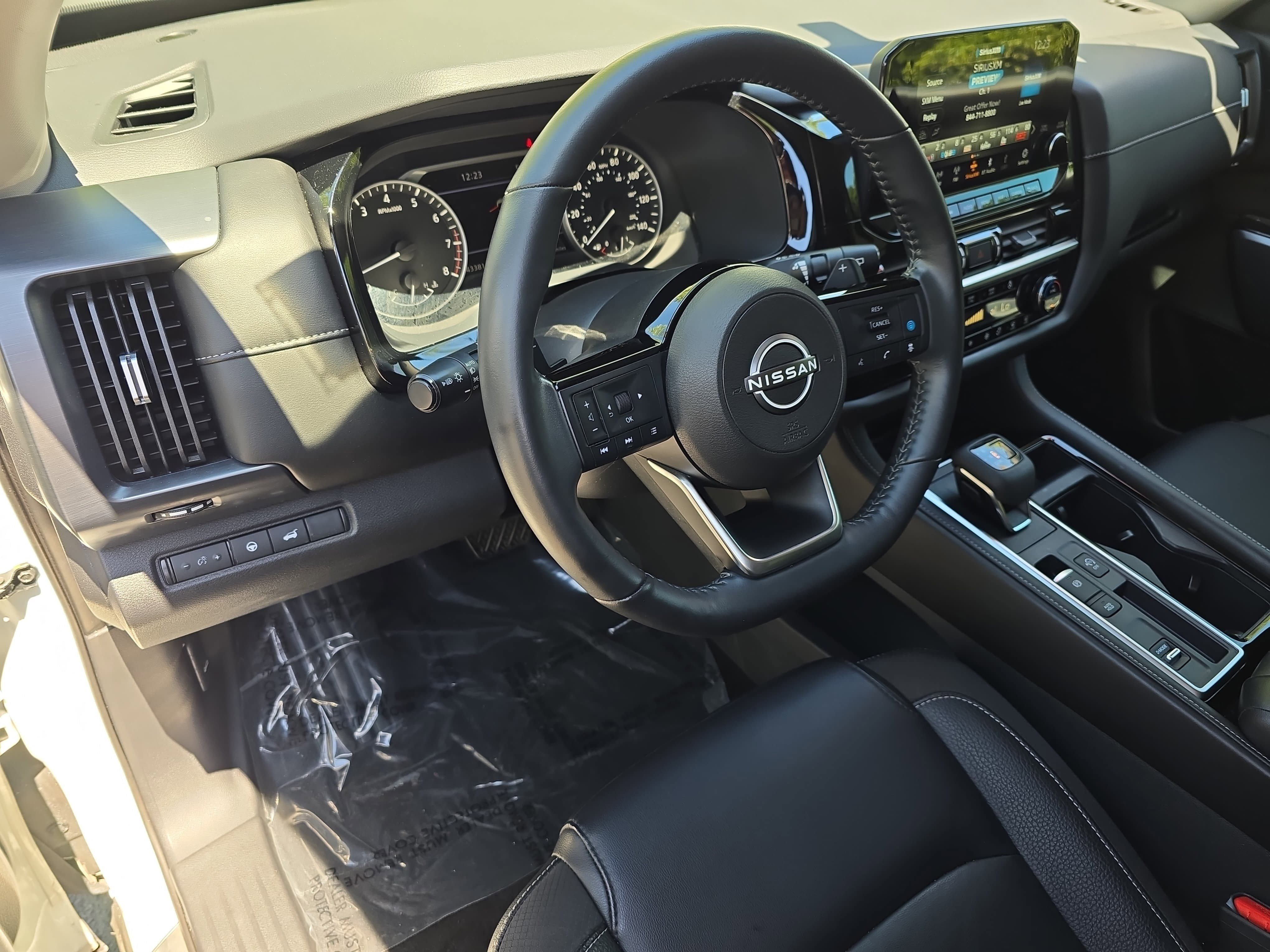 Certified 2023 Nissan Pathfinder SL w/ SL Premium Package FWD image 16