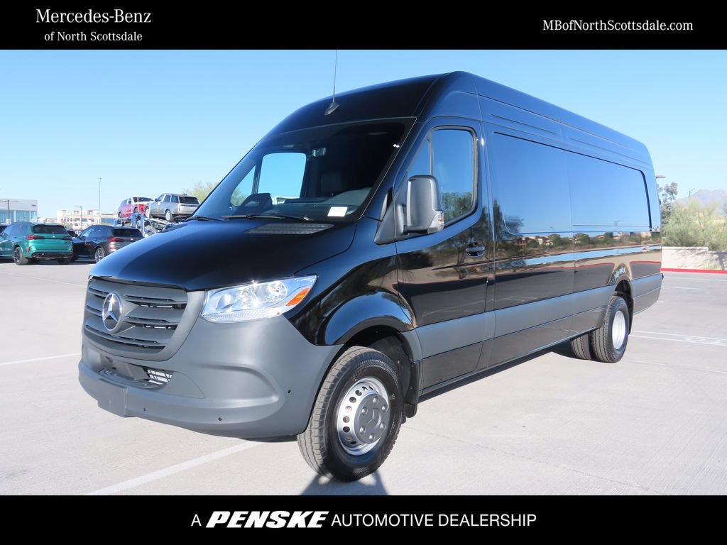 Used 2025 Mercedes-Benz Sprinter 3500 video 1