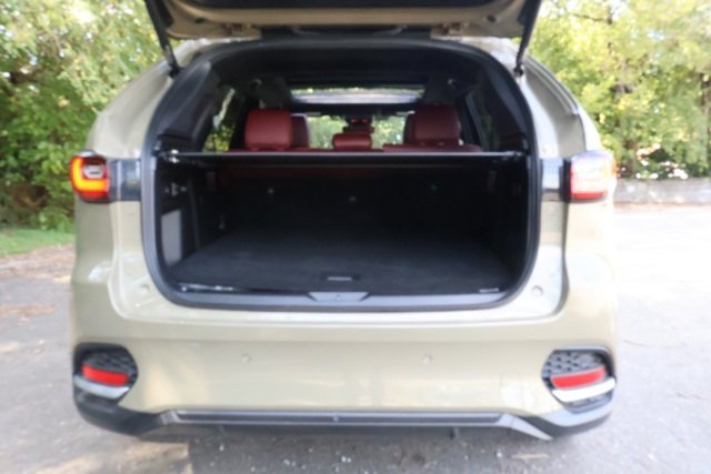 Used 2025 MAZDA CX-70 Plug-In Hybrid w/ Premium Plus image 16