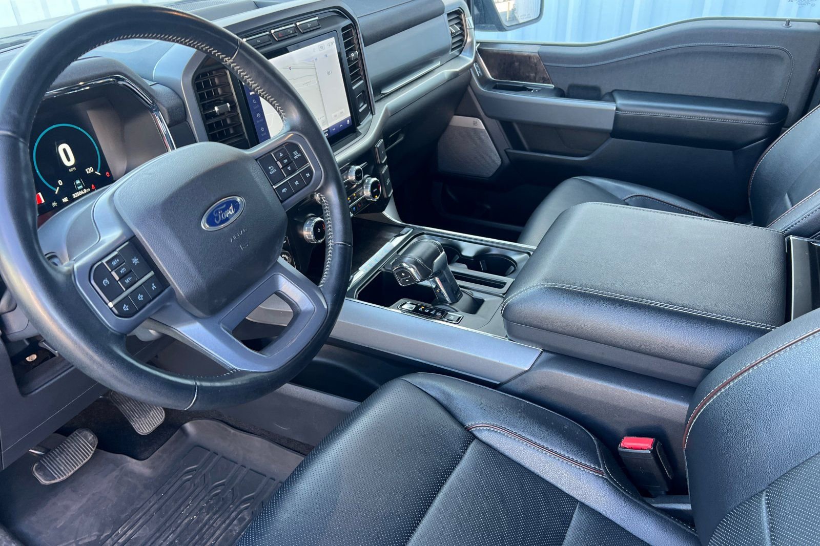 Used 2023 Ford F150 Lariat w/ FX4 Off-Road Package AWD/4WD image 11