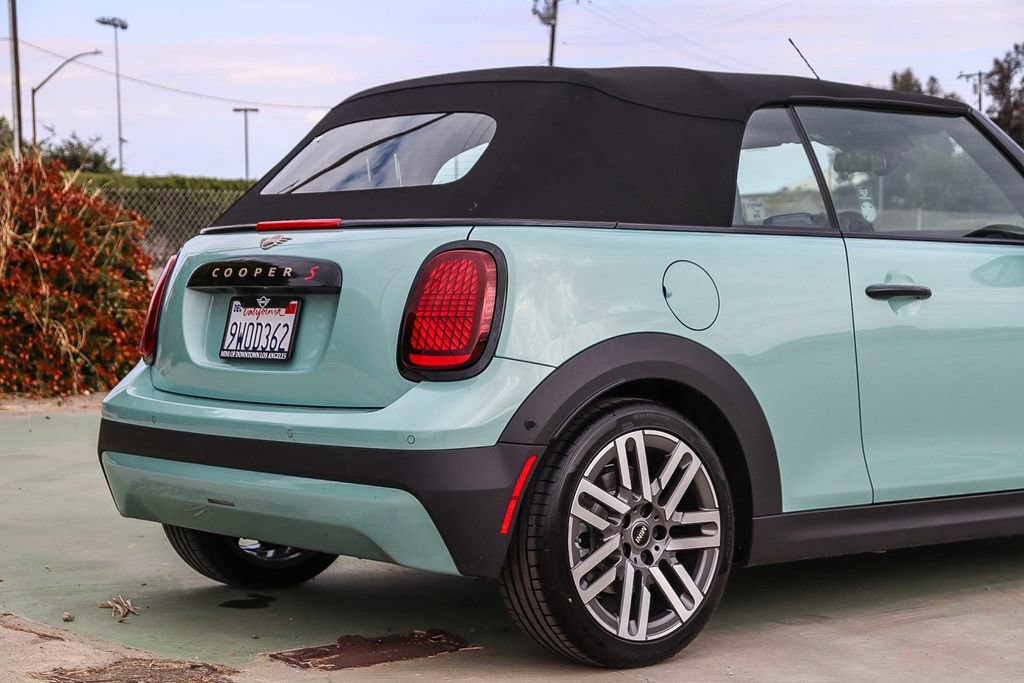 Used 2026 MINI Cooper S FWD image 18